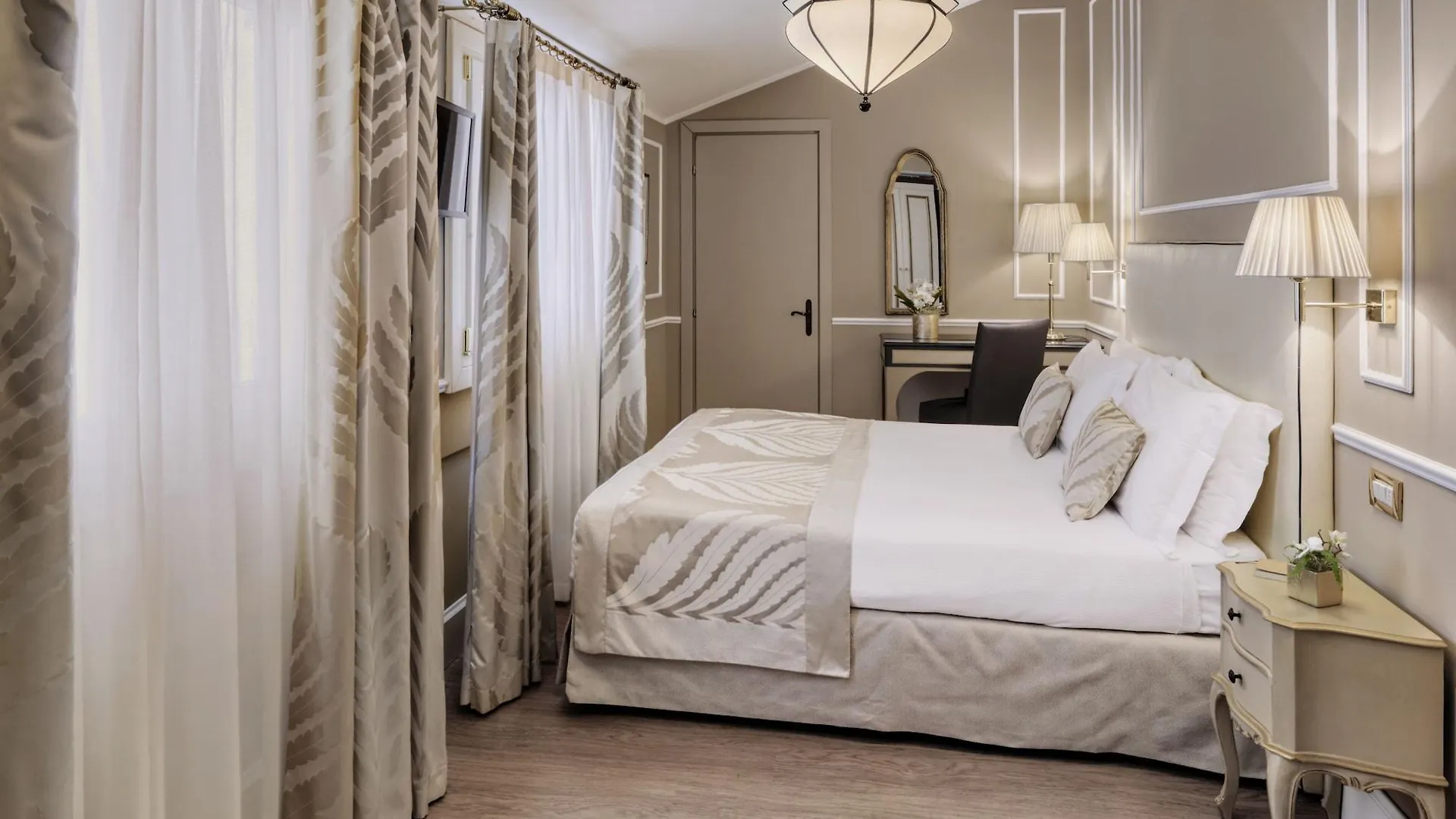 Hotel Nuovo Teson Venice Italy