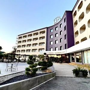4* Szálloda & Castelli