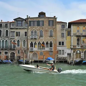 venice-apartment-venice.hotelslidodijesolo.com/