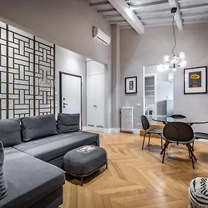 hs4u-ricasoli-luxury-apartment-near-duomo-n1.it-tuscanyhotel.com/